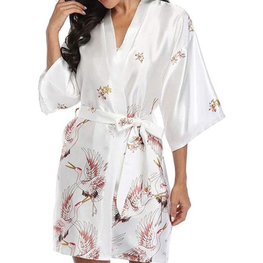 Feminine Silk Elegant Coverup Robes Xl nice loose fitting. - Picture 2 of 6